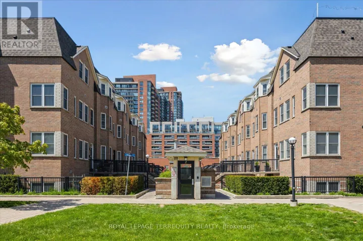 61 - 760 LAWRENCE AVENUE W, Toronto (Yorkdale-Glen Park), Ontario M6A3E7