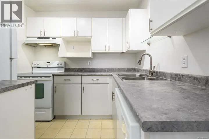 202 123 Back Rd, Courtenay, British Columbia V9N3W5