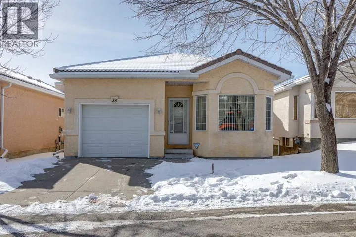 38 Scimitar Circle NW, Calgary, Alberta T3L2C8