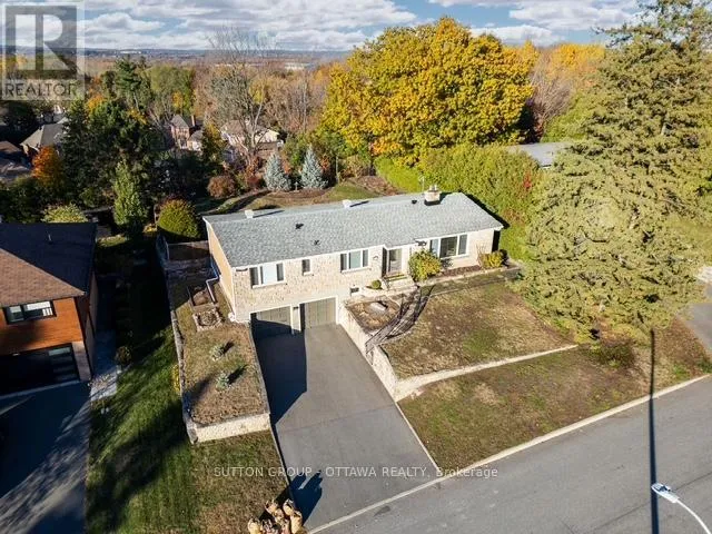 1075 CHELSEA STREET, Ottawa, Ontario K1K0M7