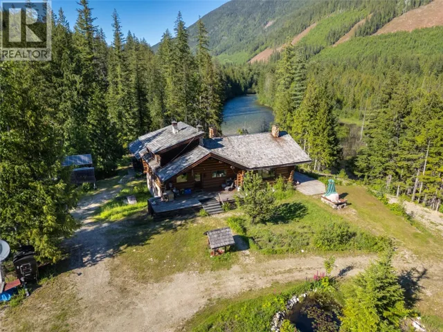 1415 Seymour River Road N, Seymour Arm, British Columbia V0E1M0