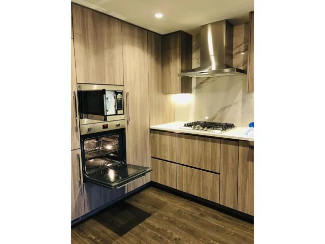 9887 WHALLEY BOULEVARD, Surrey, British Columbia V3T0P4