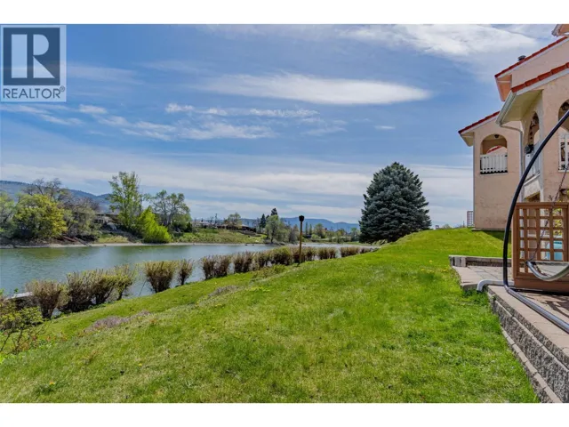 8029 VEDETTE Drive, Osoyoos, British Columbia V0H1V2