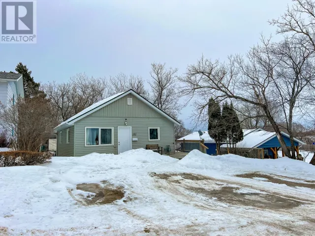 131 Mascott Avenue, Kenora, Ontario P9N3A2