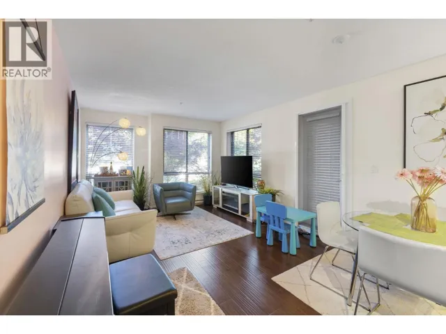 211 500 ROYAL AVENUE, New Westminster, British Columbia V3L0G5