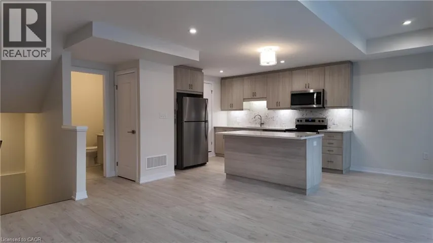525 ERINBROOK Drive Unit# C055, Kitchener, Ontario N2E3M8