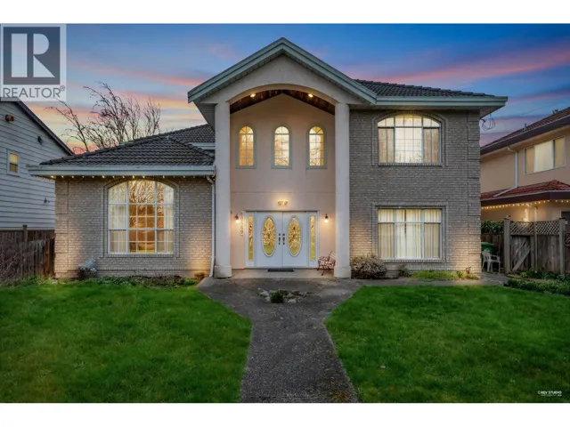 10560 RAILWAY AVENUE, Richmond, British Columbia V7E2B8