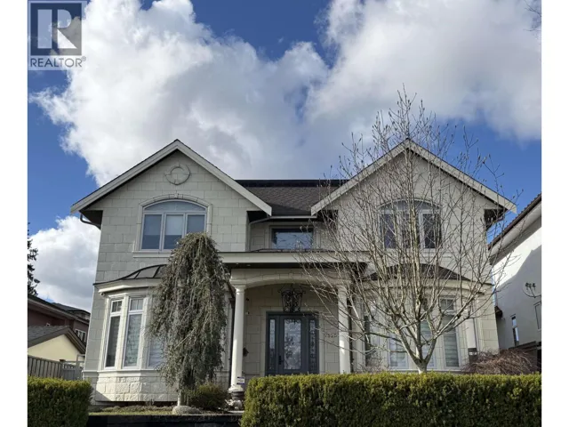 7525 13TH AVENUE, Burnaby, British Columbia V3N2E3