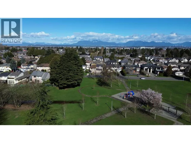 7215 FROBISHER DRIVE, Richmond, British Columbia V7C4P8