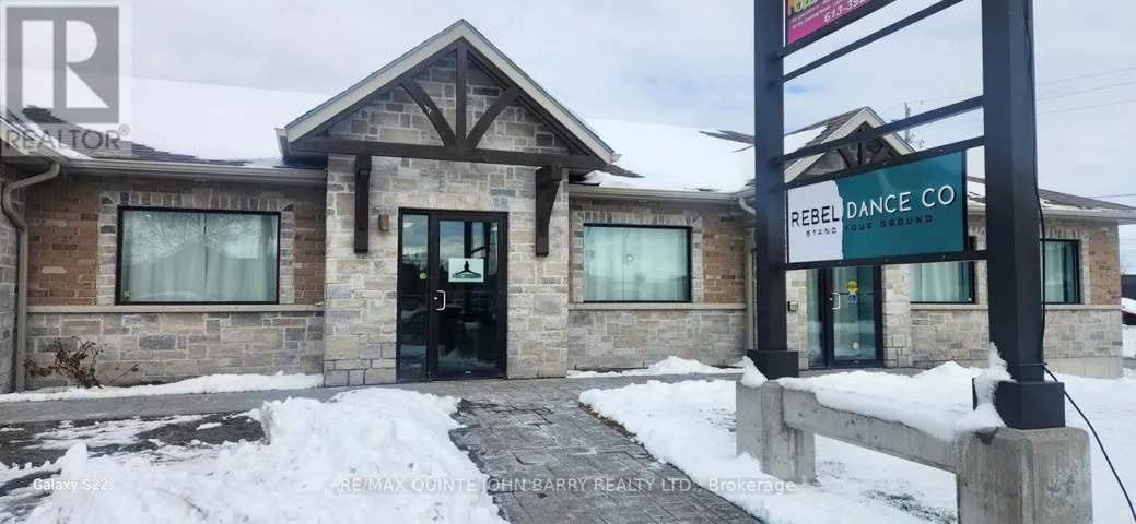 UNIT 2 - 56 MIDDLE STREET, Quinte West (Trenton Ward), Ontario K8V3Z5