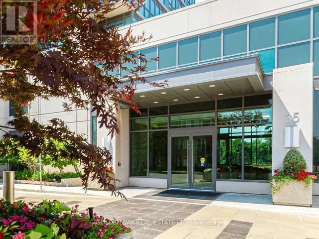 208 - 35 BRIAN PECK CRESCENT, Toronto (Thorncliffe Park), Ontario M4G0A5