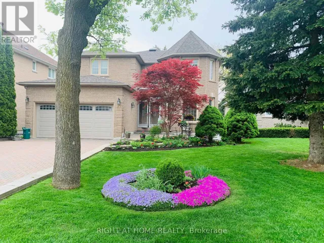 27 ADDISON STREET, Richmond Hill (North Richvale), Ontario L4C9N1
