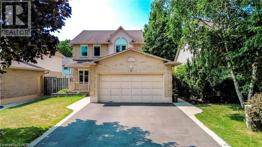 195 DUNCAIRN Crescent, Hamilton, Ontario L9C6J9