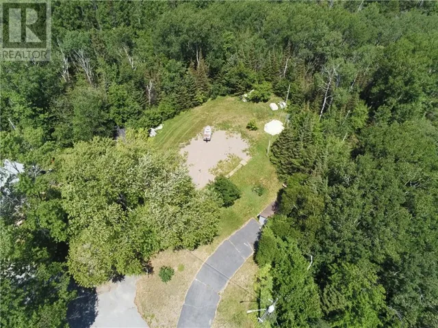 6 Gill Crescent, Onaping, Ontario P0M2R0