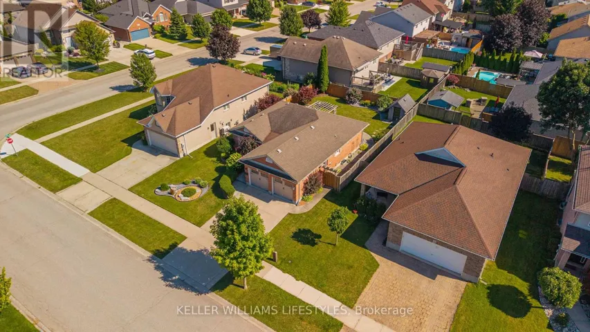 58 DEBORAH DRIVE, Strathroy-Caradoc (NE), Ontario N7G4C8