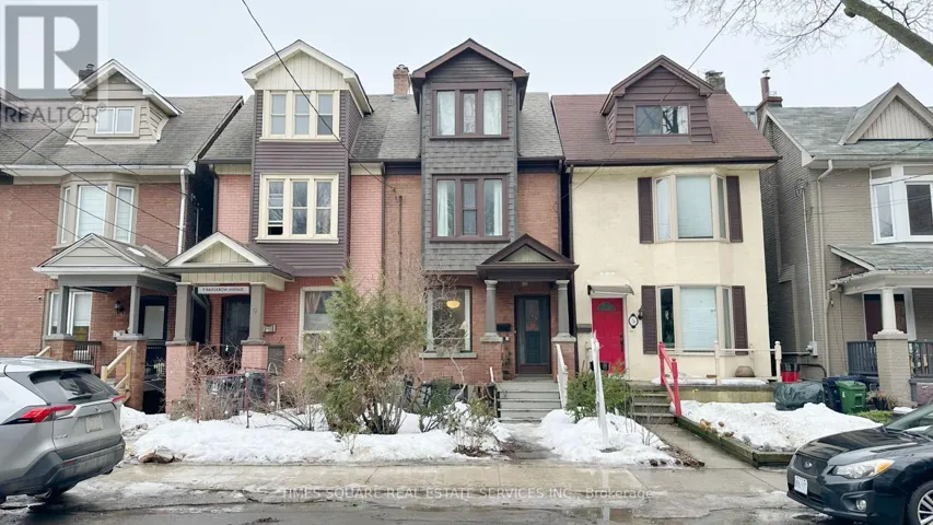 7 BADGEROW AVENUE, Toronto (South Riverdale), Ontario M4M1T9