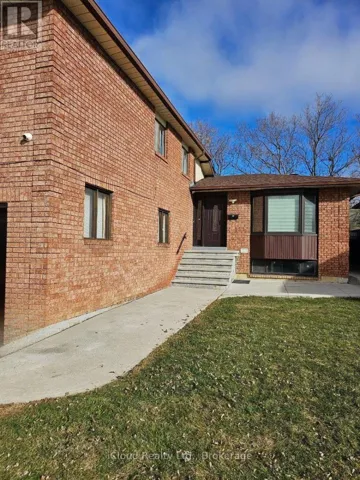 61 HULL STREET, Mississauga (Malton), Ontario L4T1C9