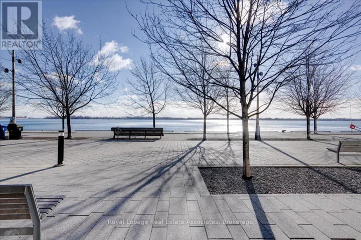 323 - 29 QUEENS QUAY E, Toronto (Waterfront Communities), Ontario M5E0A4