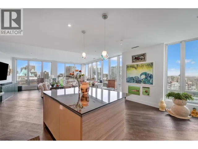 2106 989 NELSON STREET, Vancouver, British Columbia V6Z2S1