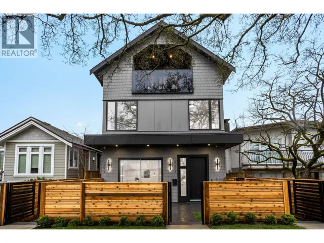 2 3275 GRAVELEY STREET, Vancouver, British Columbia V5K3K8