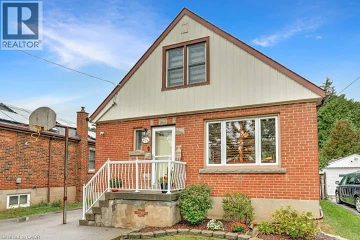 275 MONTROSE Avenue, Hamilton, Ontario L8K4Z5