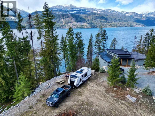Lot 14 WALKERS Lane, Kootenay Bay, British Columbia V0B1X0
