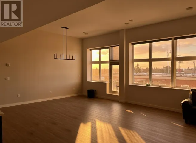 2416 96 HIGH ST, THUNDER BAY, Ontario P7A5R3