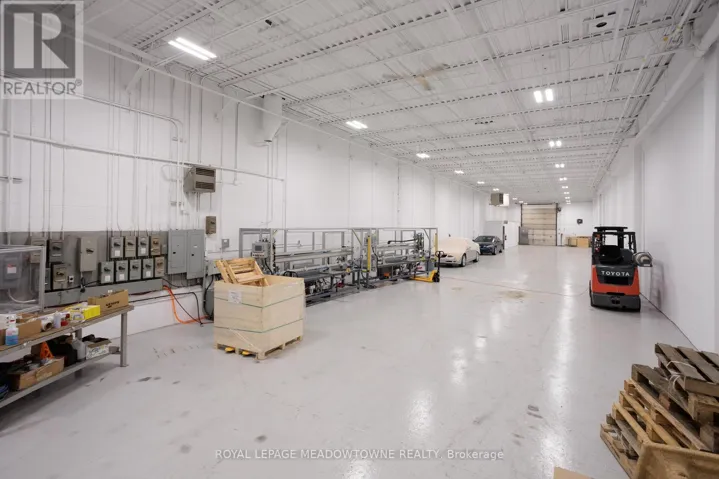 A - 685 SPEEDVALE AVENUE, Guelph (Willow West/Sugarbush/West Acres), Ontario N1K1E6