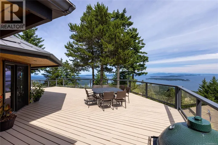 253 Chilton Rd, Salt Spring, British Columbia V8K2W9
