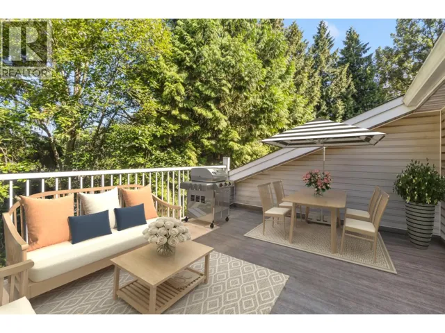 2082 SPRINGER AVENUE, Burnaby, British Columbia V5B3M5