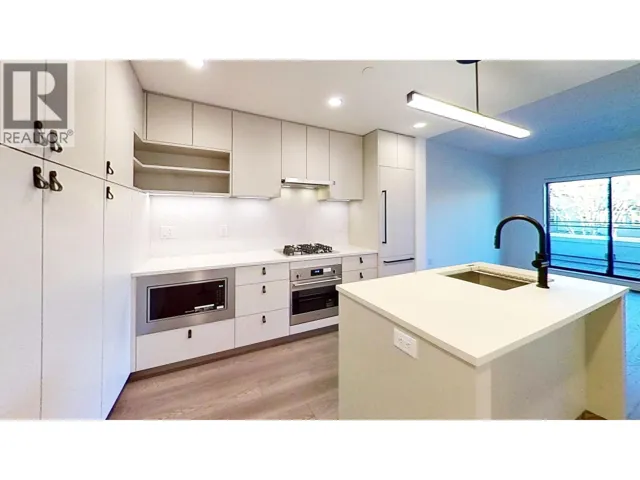 1680 E 12TH AVENUE, Vancouver, British Columbia V5N2A3