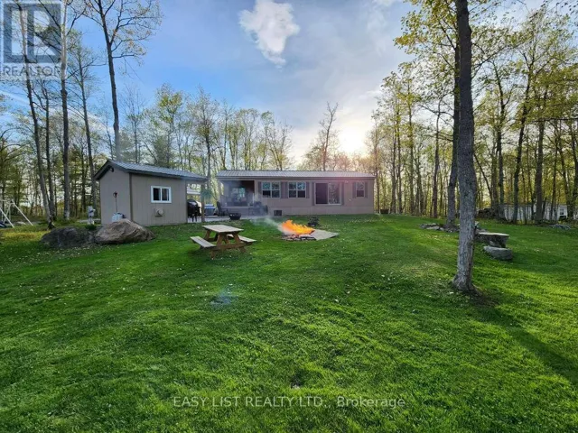 180 LOST FOREST LANE, Magnetawan, Ontario P0A1P0