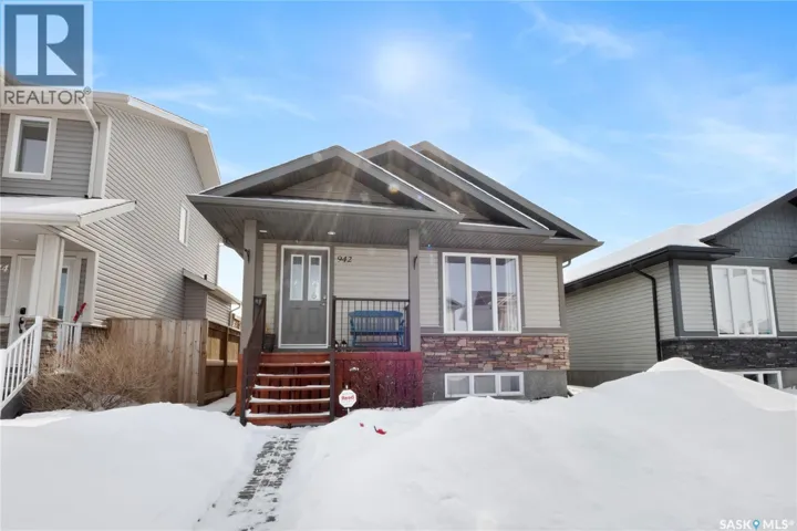 942 Glenview COVE, Martensville, Saskatchewan S0K0A2