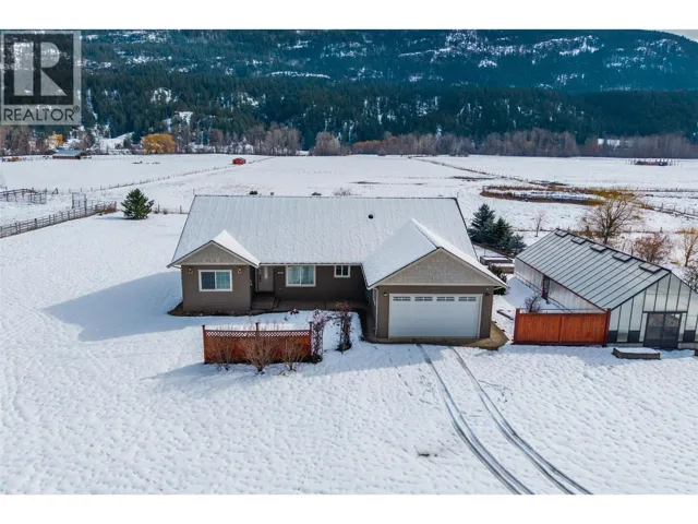 1027 Salmon River Road, Salmon Arm, British Columbia V1E3G3
