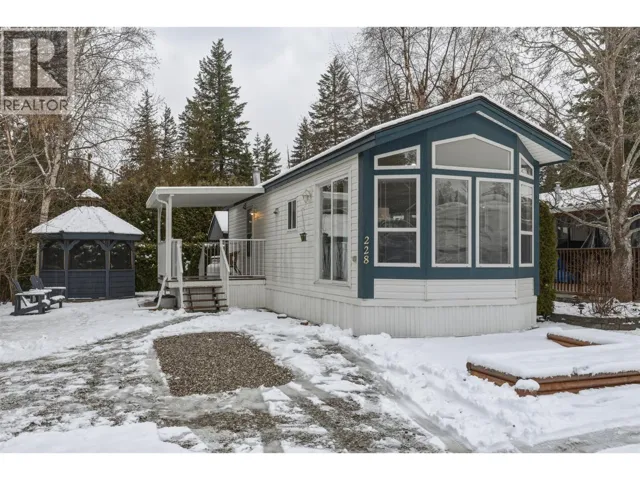 3980 SQUILAX ANGLEMONT Road Unit# 228, Scotch Creek, British Columbia V0E1M5