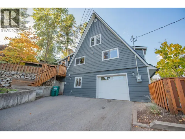 2180 Catt Avenue, Lumby, British Columbia V0E2G0