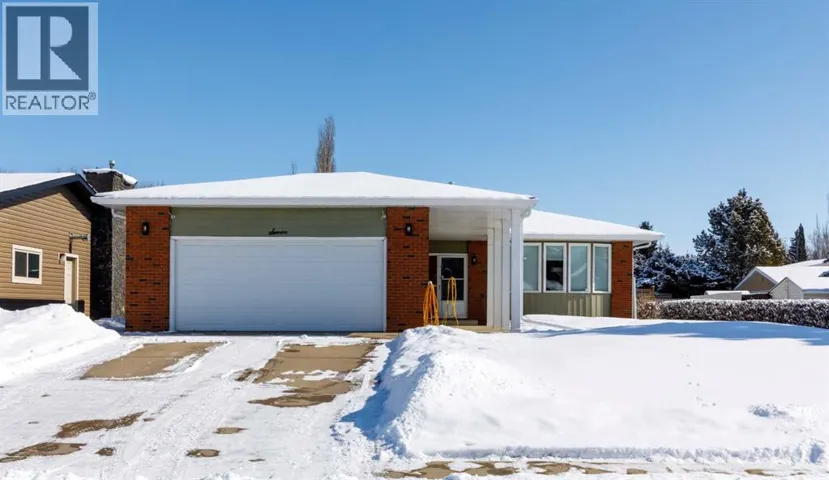 7 Berry Avenue, Red Deer, Alberta T4R1K7
