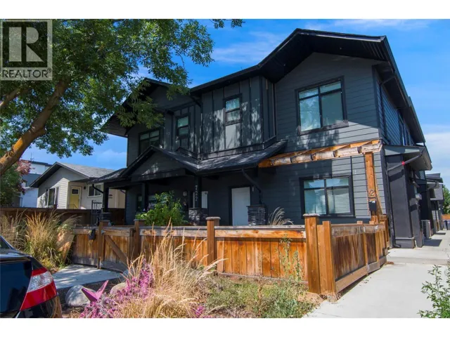 722 Coopland Crescent Unit# 2, Kelowna, British Columbia V1Y2V1