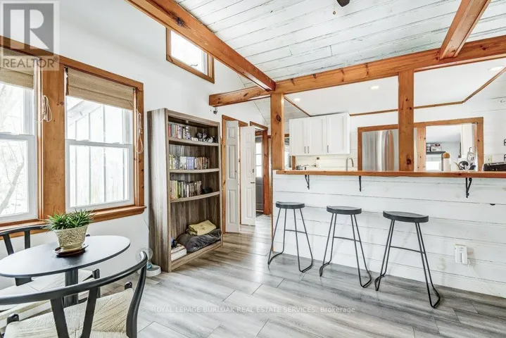 716 SANDY BAY ROAD, Haldimand (Dunnville), Ontario N1A2W6