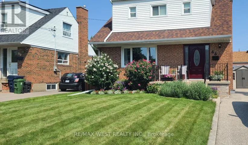 88 REDWATER DRIVE, Toronto (Rexdale-Kipling), Ontario M9W1Z9