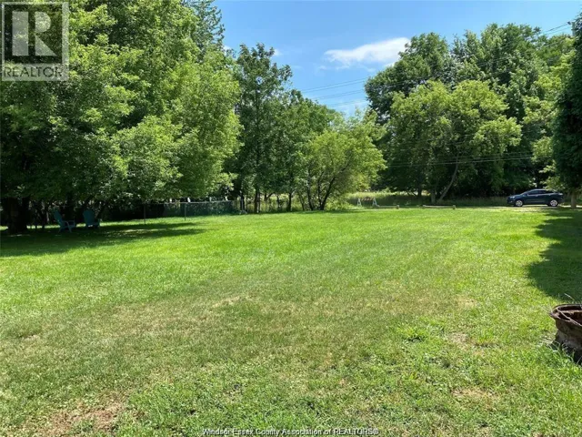 V/L Lambton, Windsor, Ontario N9E3R4