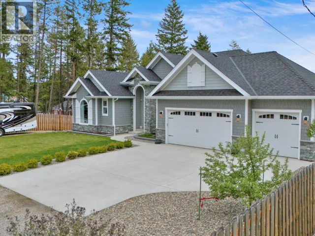 7255 Dunwaters Road, Kelowna, British Columbia V1Z3W4