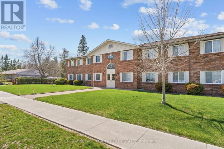 102 - 15 CLIFTON STREET, Kawartha Lakes (Fenelon Falls), Ontario K0M1N0