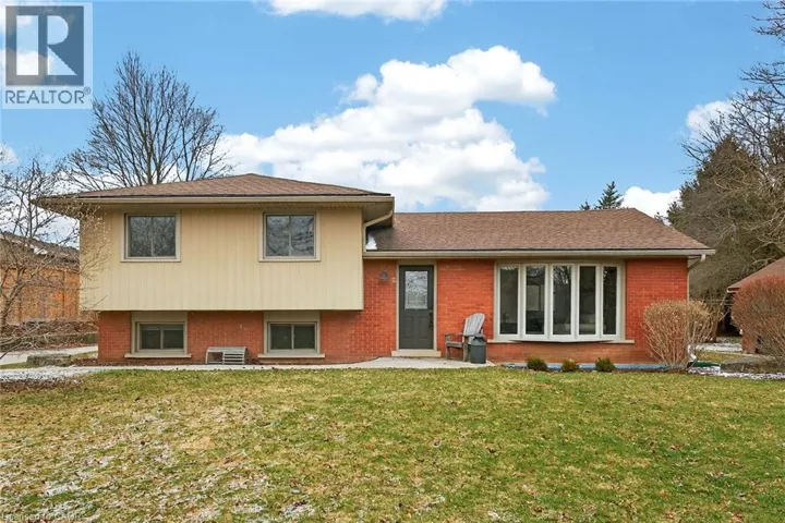 847 GOVERNORS Road, Dundas, Ontario L9H5E3