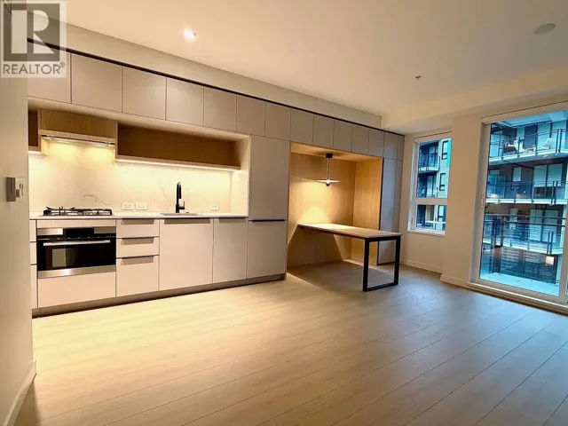 320 125 ALBERT ST, Port Moody, British Columbia V3H0M8