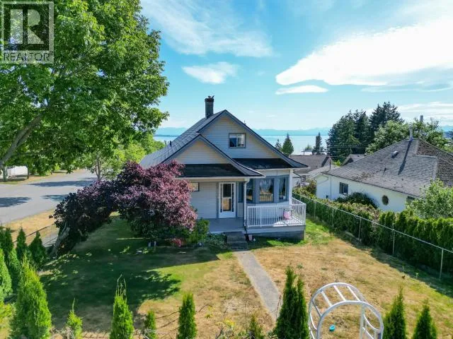 6304 POPLAR STREET, Powell River, British Columbia V8A4L4