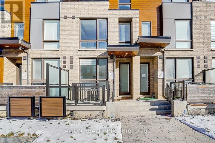 112 GREEN GARDENS BOULEVARD, Toronto (Englemount-Lawrence), Ontario M6A0E5