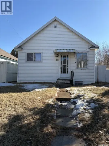 55 Iroquois STREET W, Moose Jaw, Saskatchewan S6H5A4