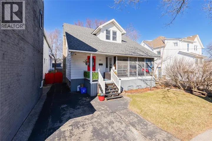 224 MAXWELL STREET, Sarnia, Ontario N7T5C4