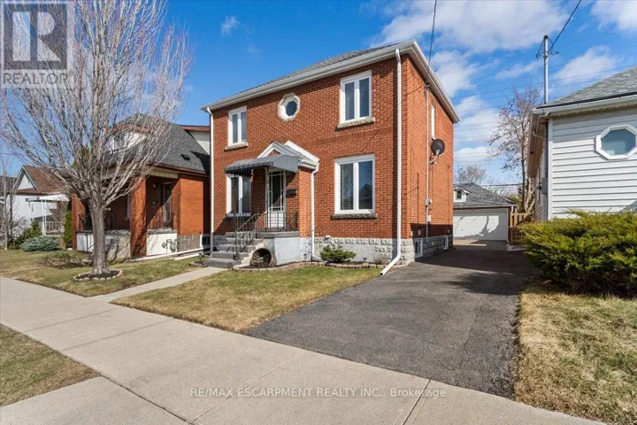370 PALING AVENUE, Hamilton (Homeside), Ontario L8H5K2